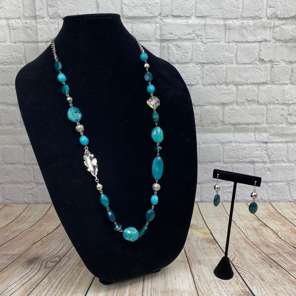 Hannah Necklace & Earring Set